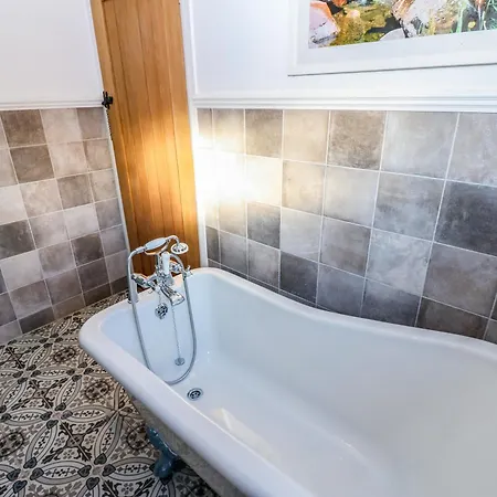 The Museum Nyaraló *