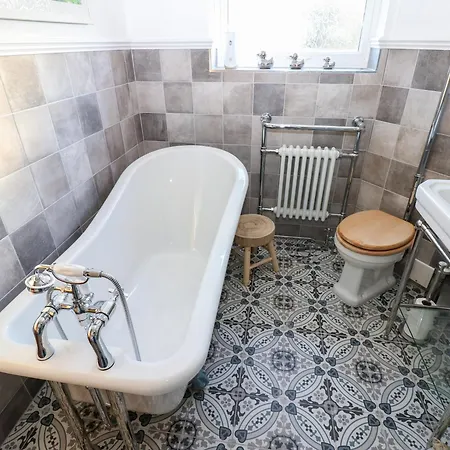 The Museum Nyaraló *